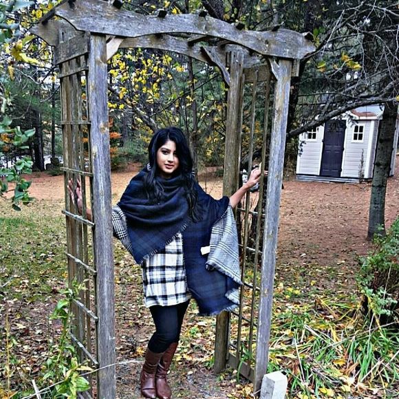 Meet your Posher, Tanvi - Picture 1 of 1